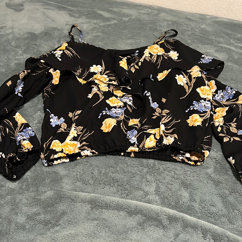 Rue21 blouse/ black/ size small